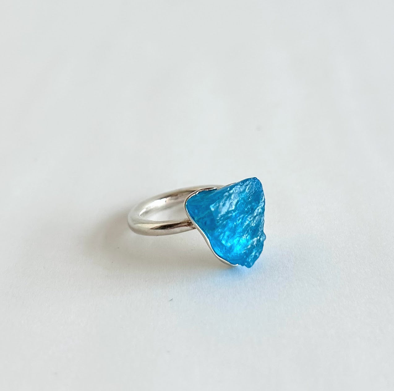 APATITE ROUGH STONE RING F656