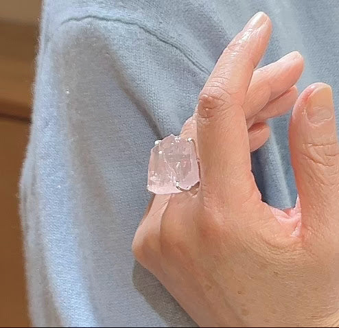 ROSE QUARTZ ROUGH STONE RING F690