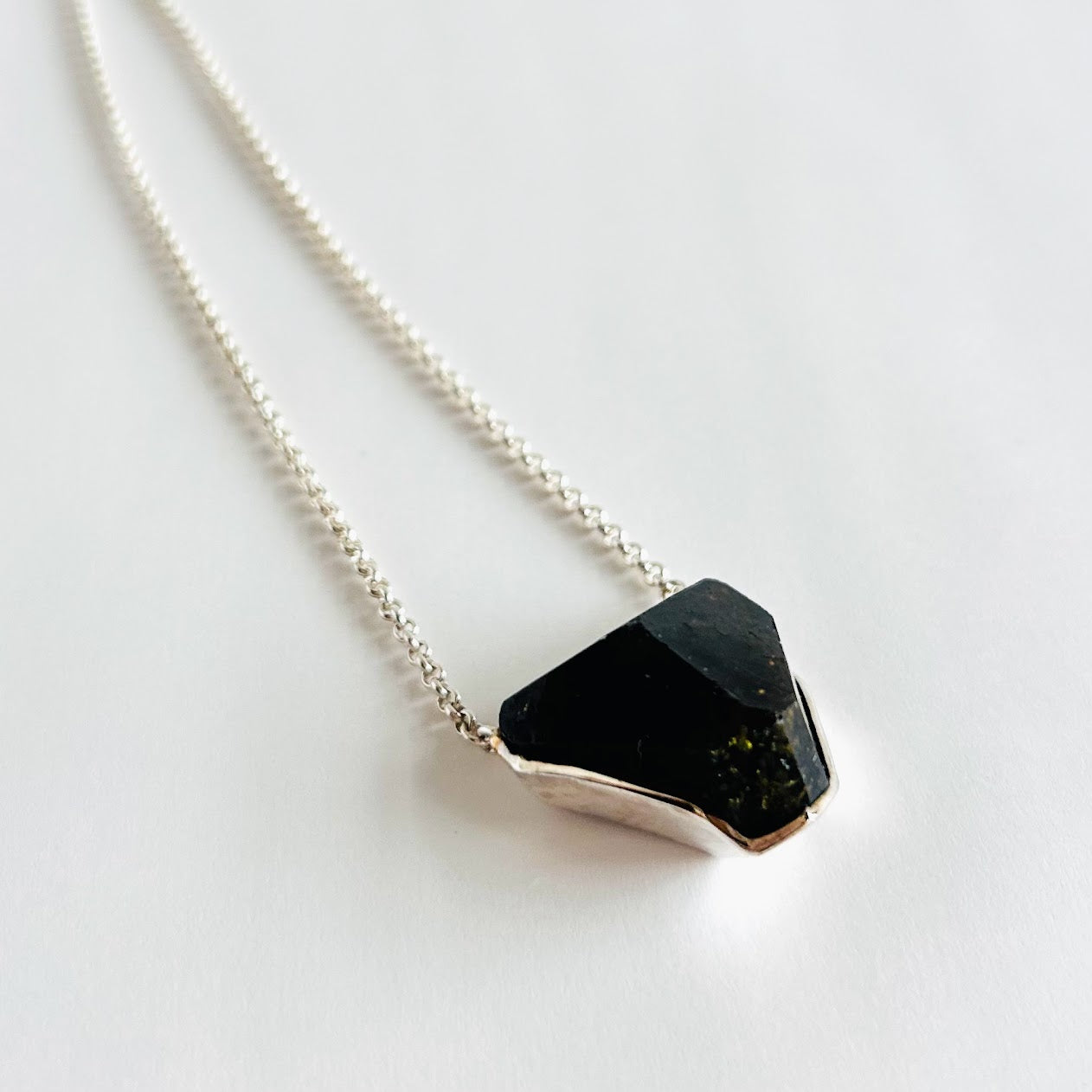 UVITE TOURMALINE PENDANT F654